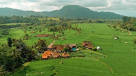 Kubu Sakian Villa and Restaurant Sidemen