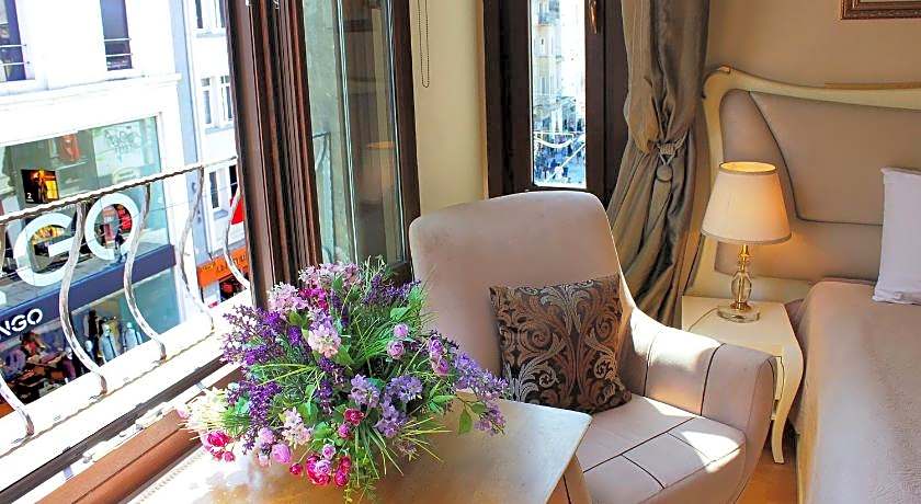 Ragip Pasha Apartment