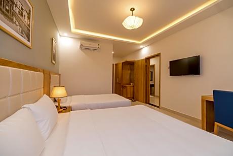 Triple Room with Balcony