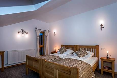 Twin Room with Bathroom