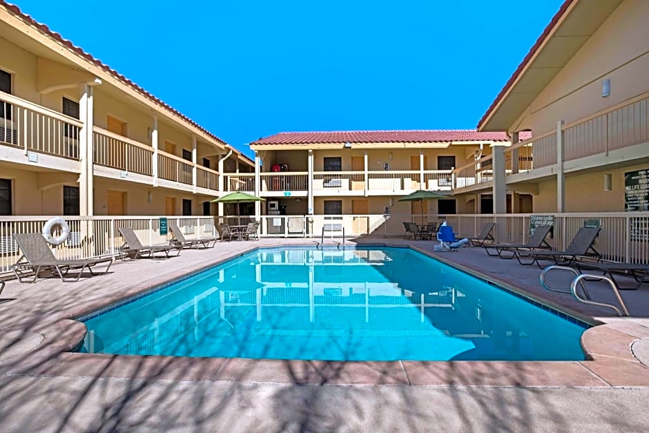 La Quinta Inn & Suites by Wyndham El Paso Lomaland
