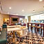 La Quinta Inn & Suites by Wyndham Mechanicsburg - Harrisburg