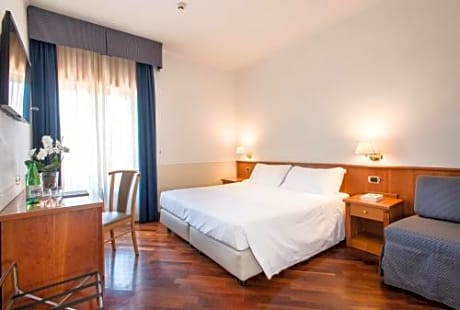 Double or Twin Room with Spa Access