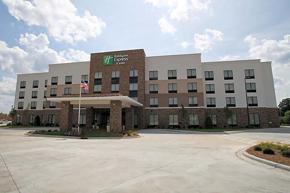 Holiday Inn Express & Suites Monroe By IHG