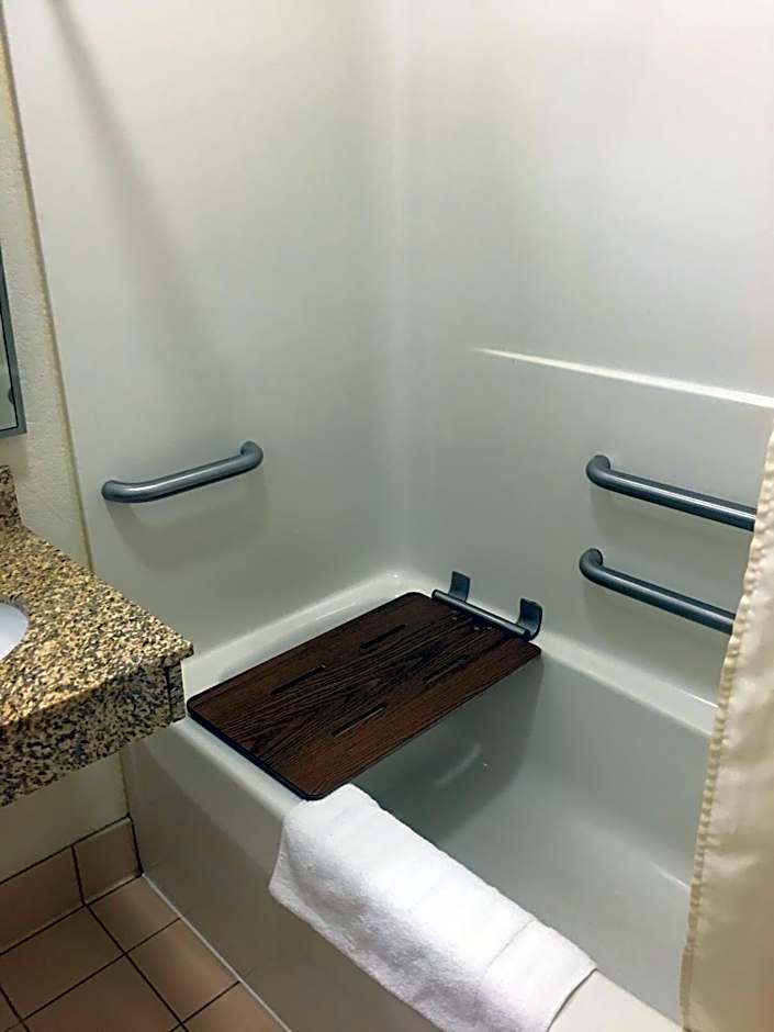 Baymont by Wyndham Albany