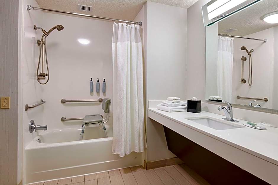 Courtyard by Marriott Columbus Downtown