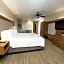 Holiday Inn Express Hotel & Suites Clinton By IHG