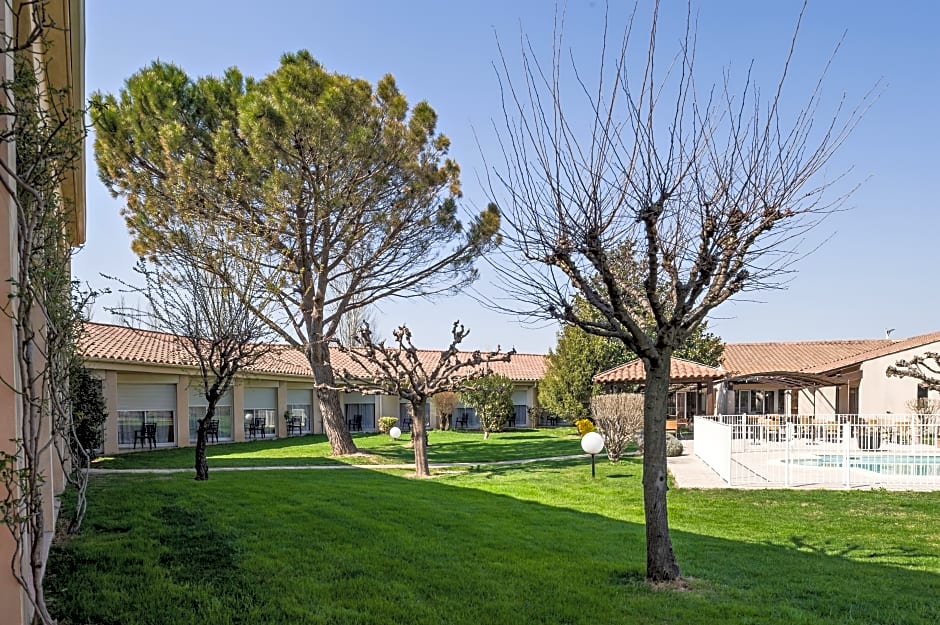 Golden Tulip Avignon Le Paradou