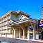 Comfort Inn & Suites At Dollywood Lane