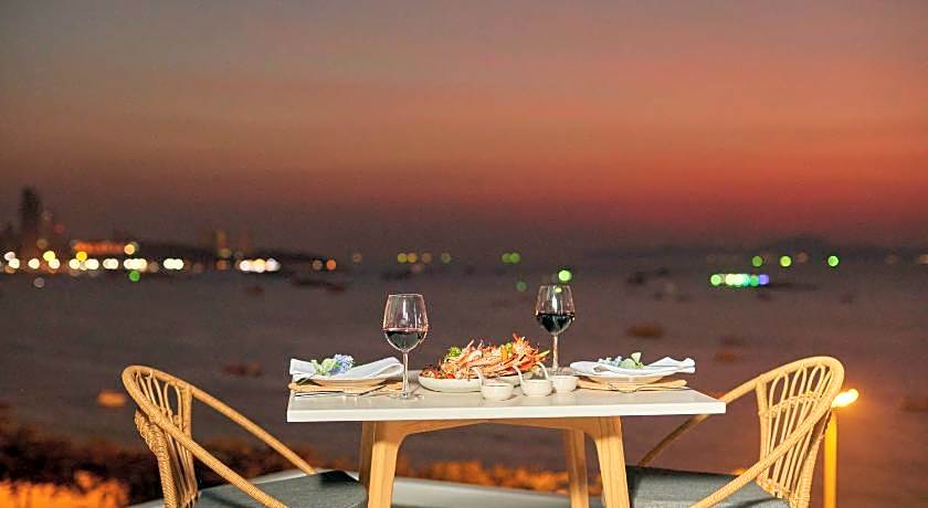 Pattaya Sea View Hotel