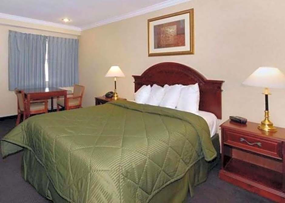 Quality Inn Near City Of Hope