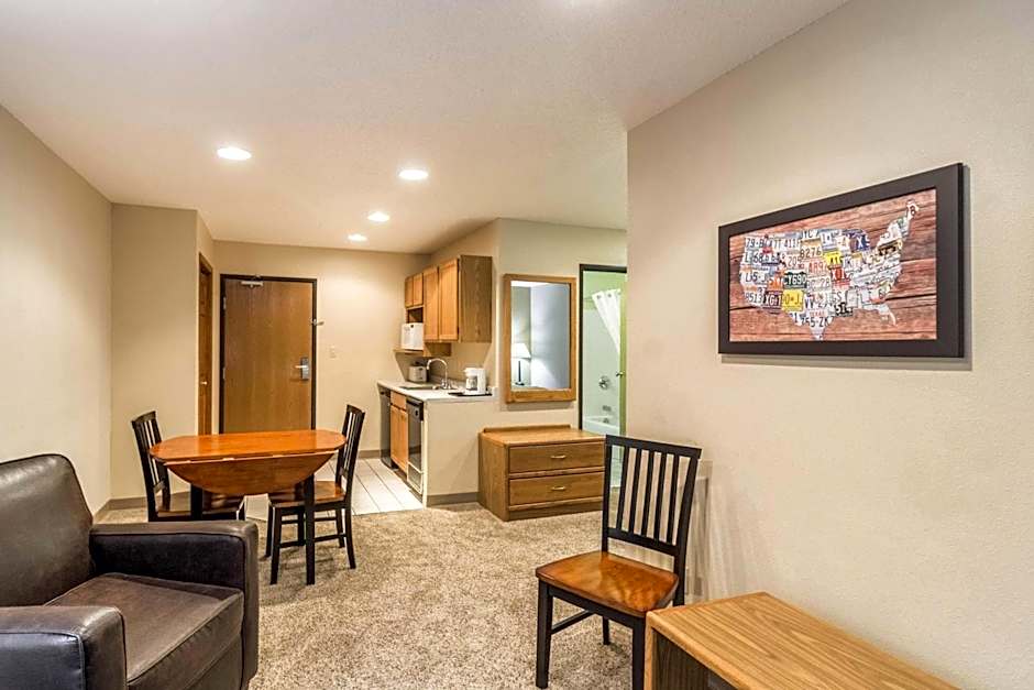 Econo Lodge Valley City