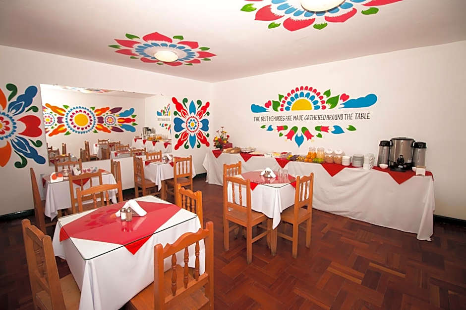 Cusco Plaza Nazarenas