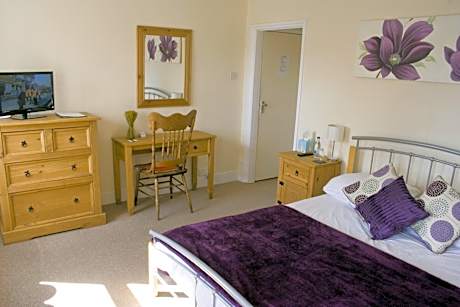 Large Double Room En Suite