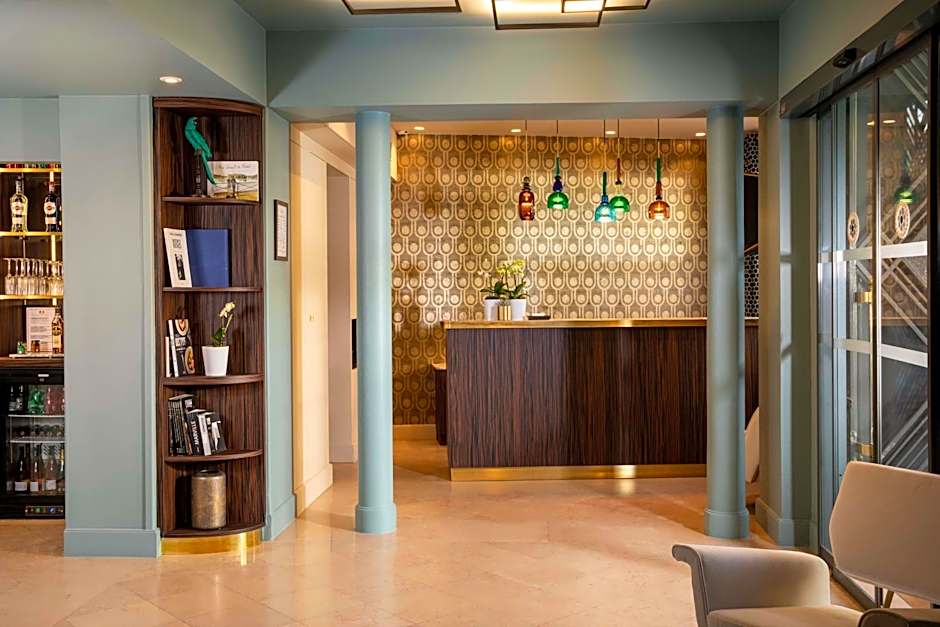 Hotel Aiglon - Esprit de France