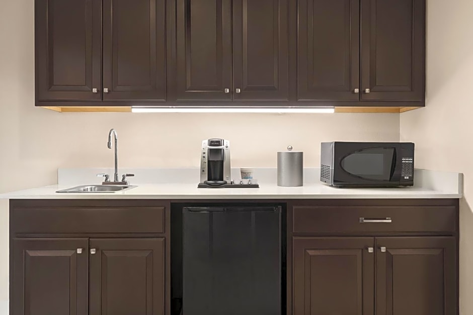 Holiday Inn Express Hotel & Suites Mount Pleasant - Charleston By IHG