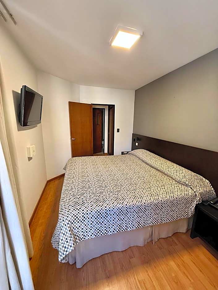 Urquiza Apart Hotel & Suites
