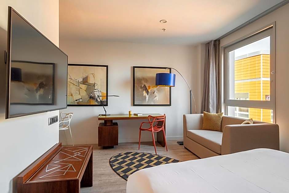 Naitly Barcelona Poblenou