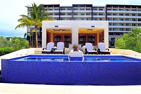 Royalton Blue Waters Autograph All-Inclusive Resor
