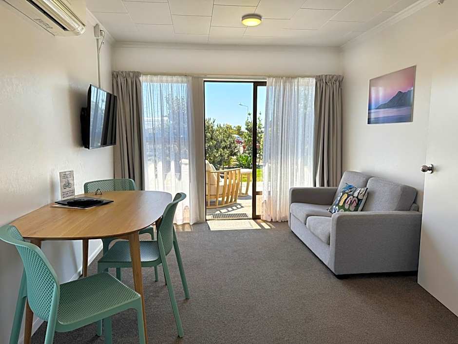 Tāhuna Beach Holiday Park