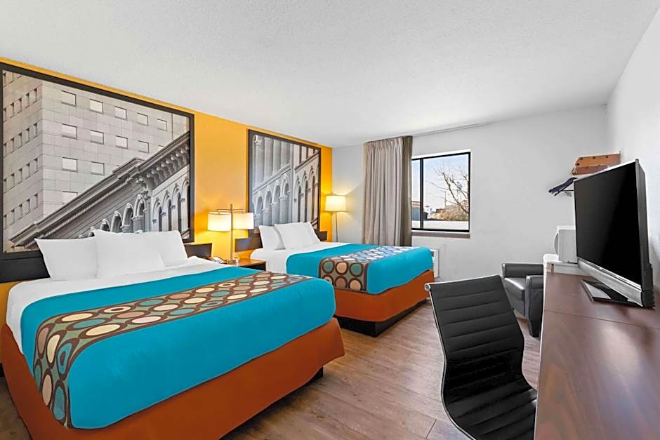 Super 8 by Wyndham Elizabethtown