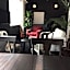 The LANAI HOSTEL