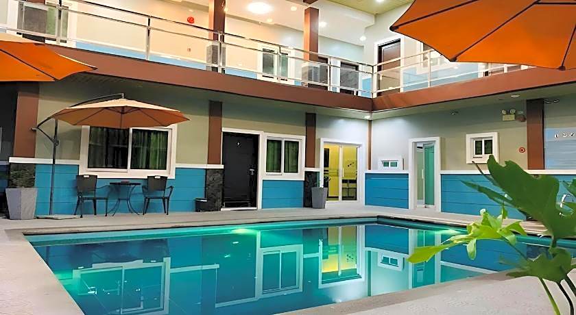 Jo Carter's Hotel & Suites Angeles City