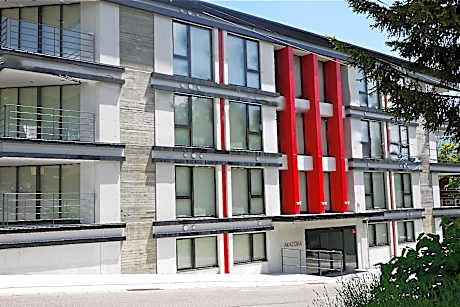 Private Apartments AKAZORA