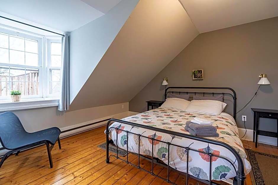 Sunny Loft #4, Historic Home