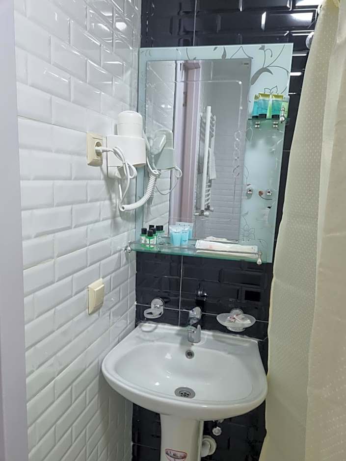 MAHALI HOTEL