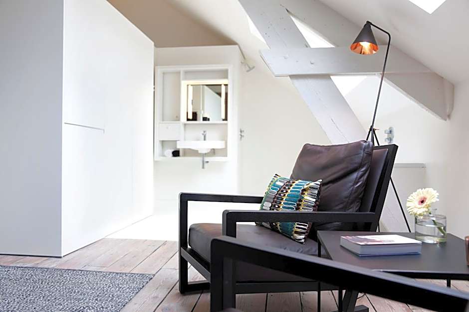 Maison Nationale City Flats & Suites