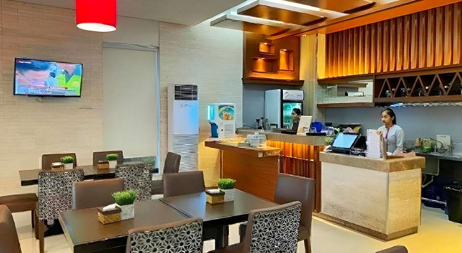 District 21 Hotel