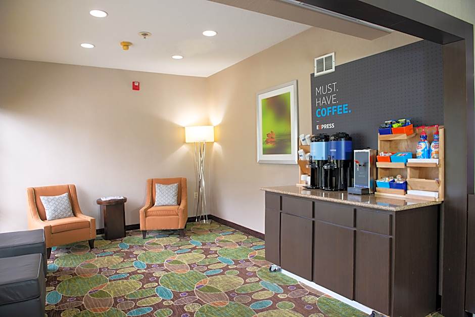 Holiday Inn Express & Suites Kingwood - Medical Center Area