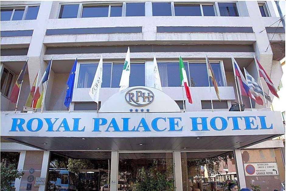 Royal Palace Hotel