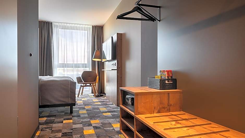 Holiday Inn - the niu, Timber Esslingen By IHG