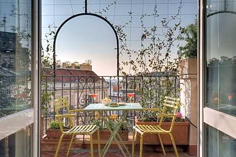 Tritone Top House
