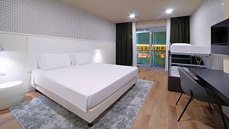 Premium King Room with Sofa Bed and Square View