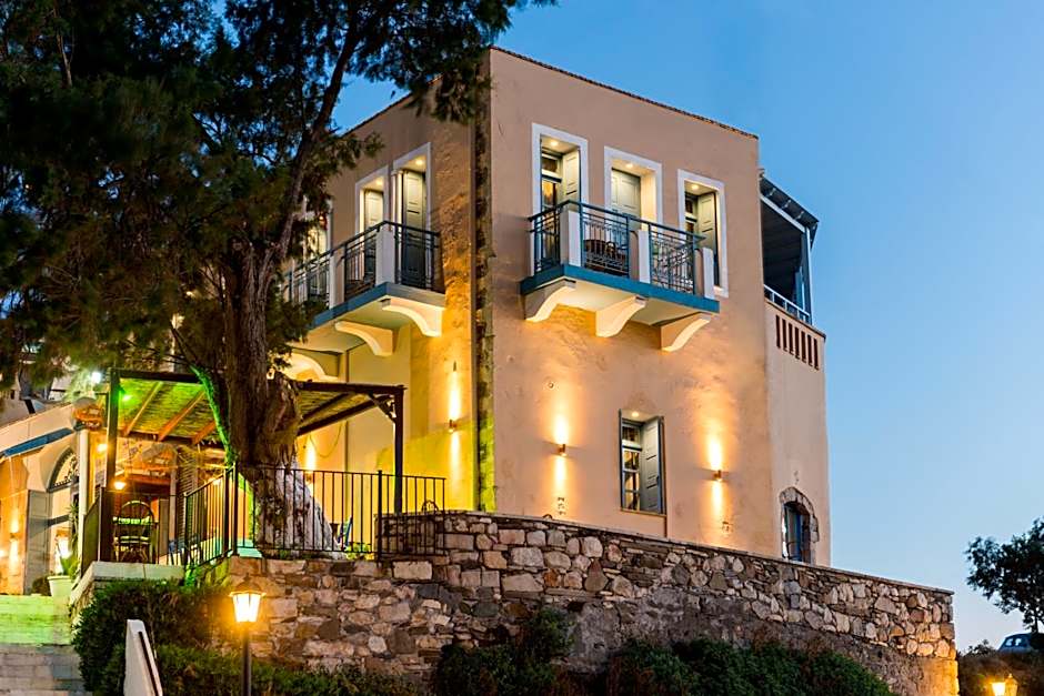 Captain's House Hotel Suites & Apartments