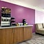 La Quinta Inn & Suites by Wyndham Kansas City Lenexa