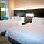 Holiday Inn Express & Suites West Memphis