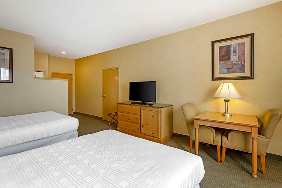 Best Western Plus Revere Inn And Suites