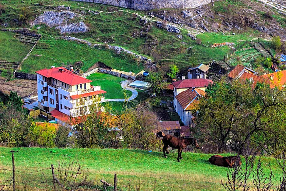 Trigrad Hotel