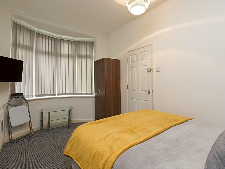 TownHouse PLUS @ 40 West St