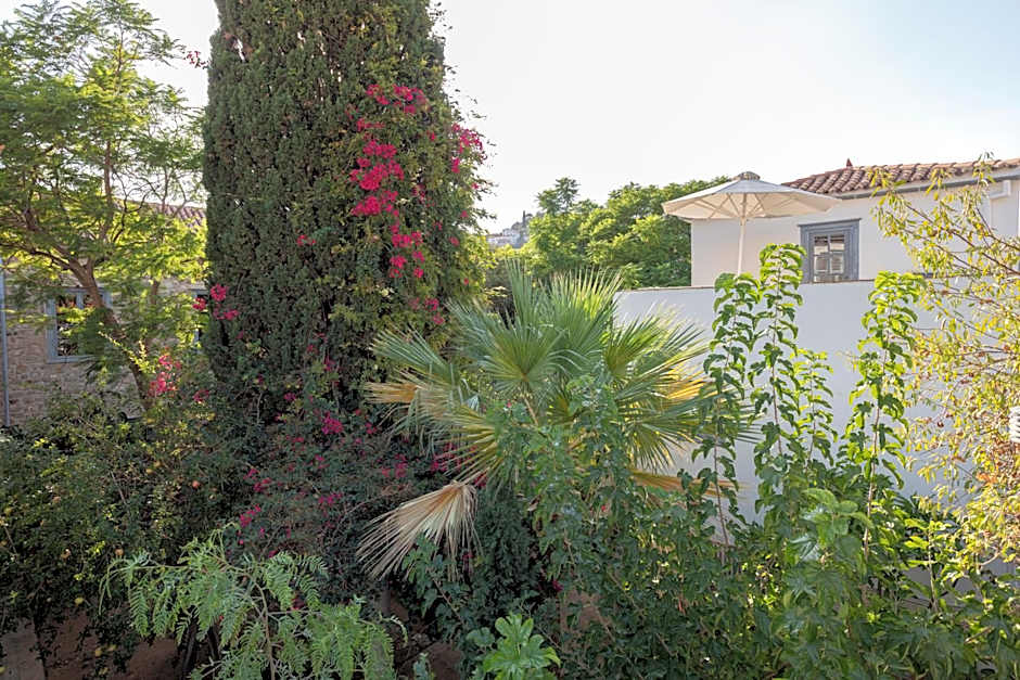 Bratsera Boutique Hotel