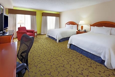 Queen Room with Two Queen Beds - Mobility and Hearing Access