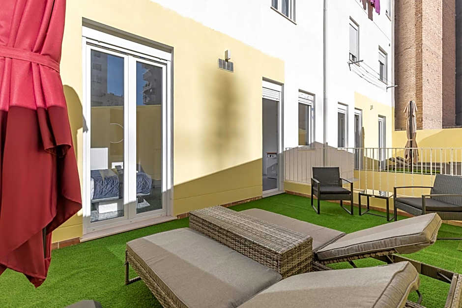 Marvellous Apt with a Large Private Terrace