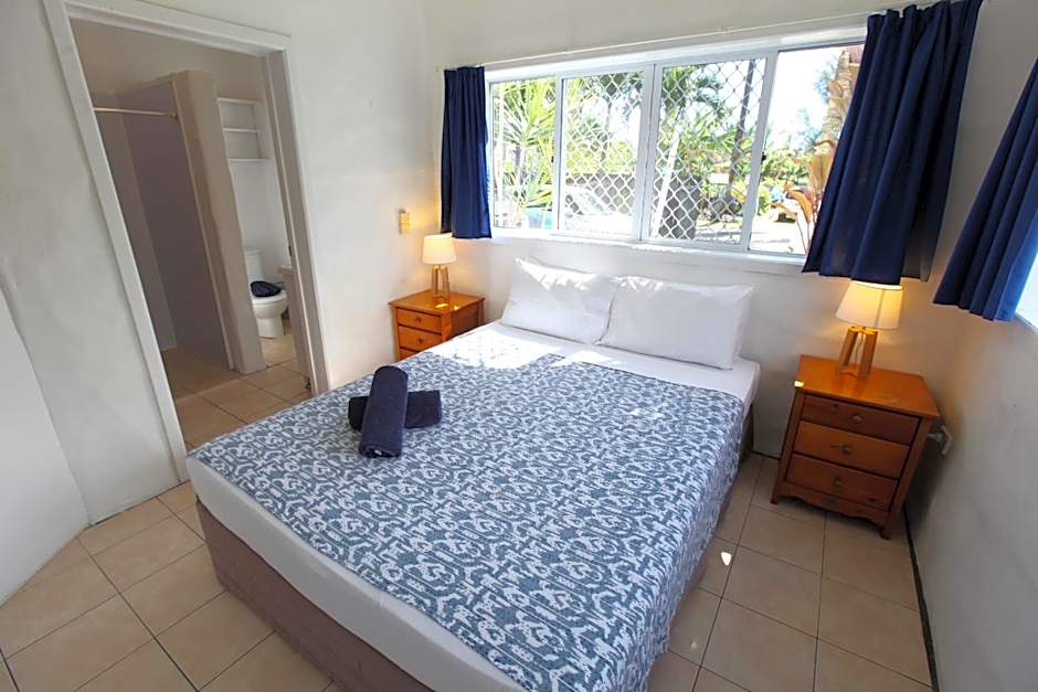 White House Apartments