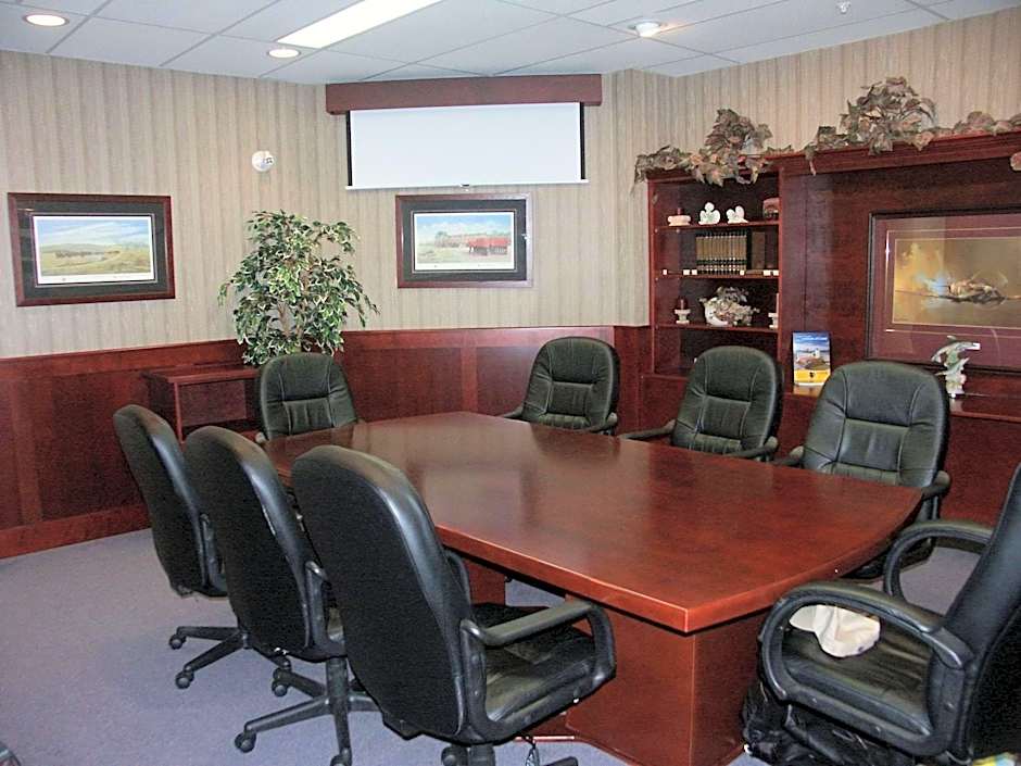 Coast Abbotsford Hotel & Suites