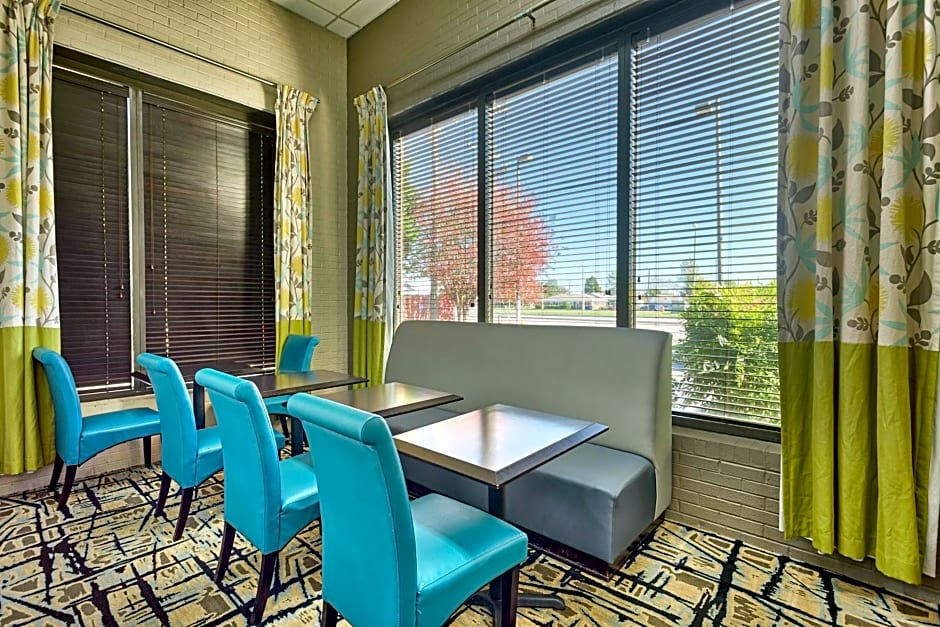 Hampton Inn Norfolk-Naval Base