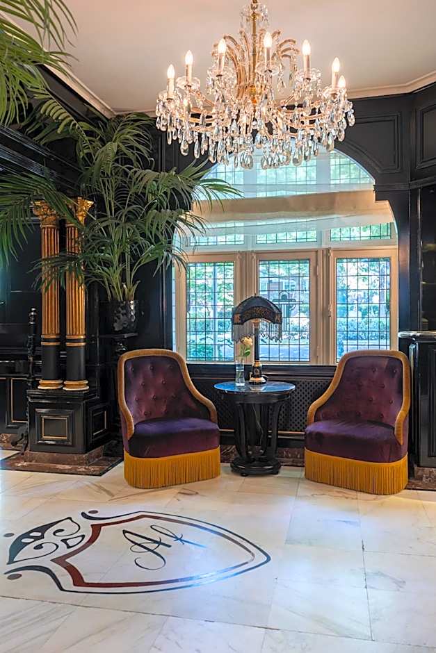 Apollofirst Boutique Hotel